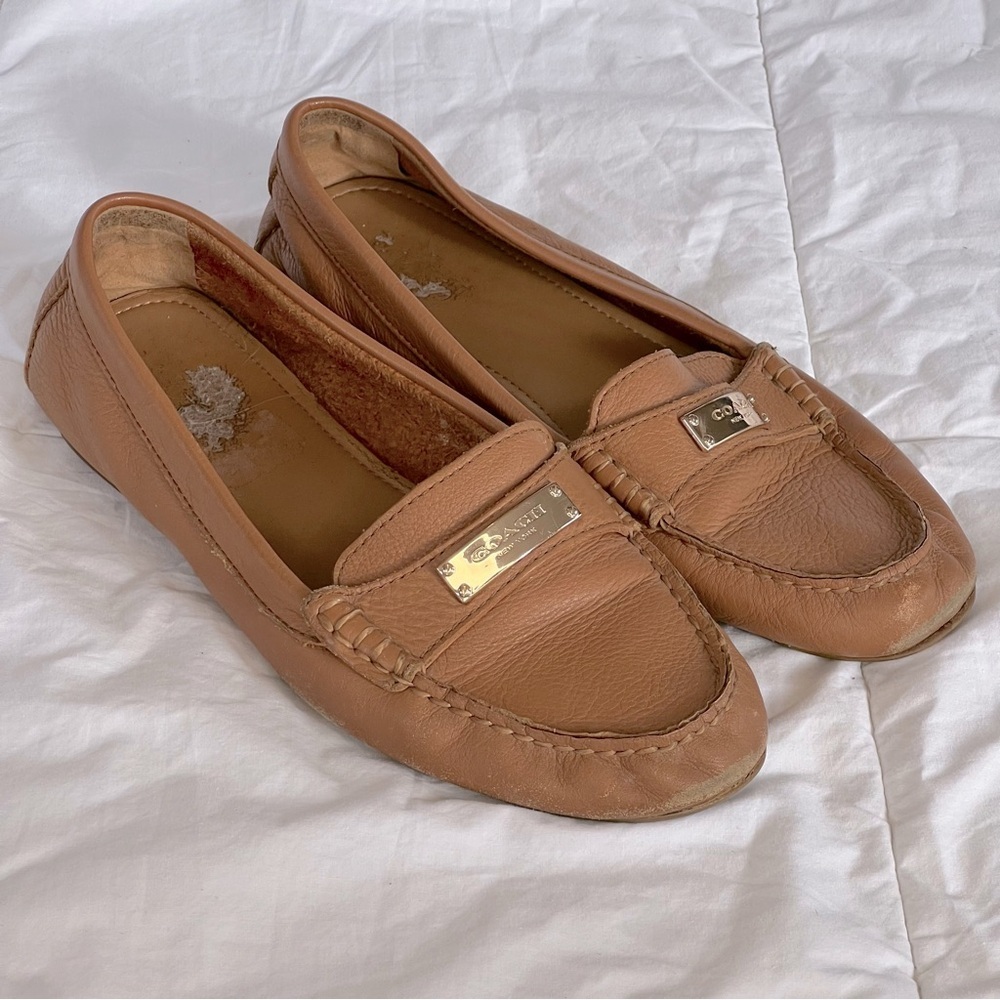 Coach | Women's Tan Loafers with Gold Logo | Size 8.5